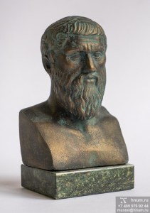 Платон (на подставке)