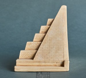 Пирамида (Ег-43-012)