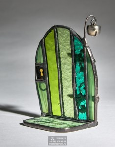 Витражная миниатюра Зелёная дверца. Артикул В-127
